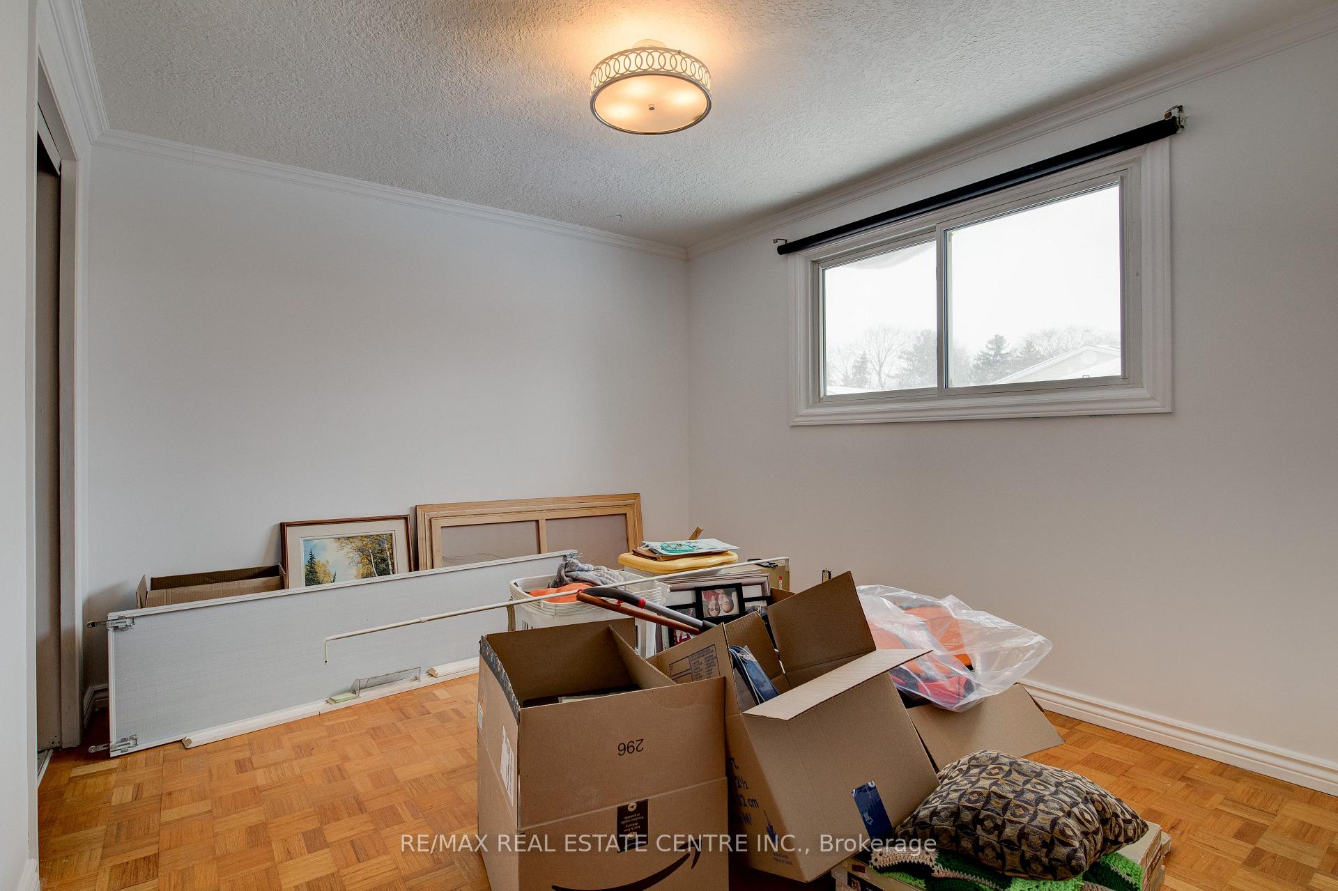 Photo 7 of 74 Elm Ridge Drive, Kitchener — HOMEH