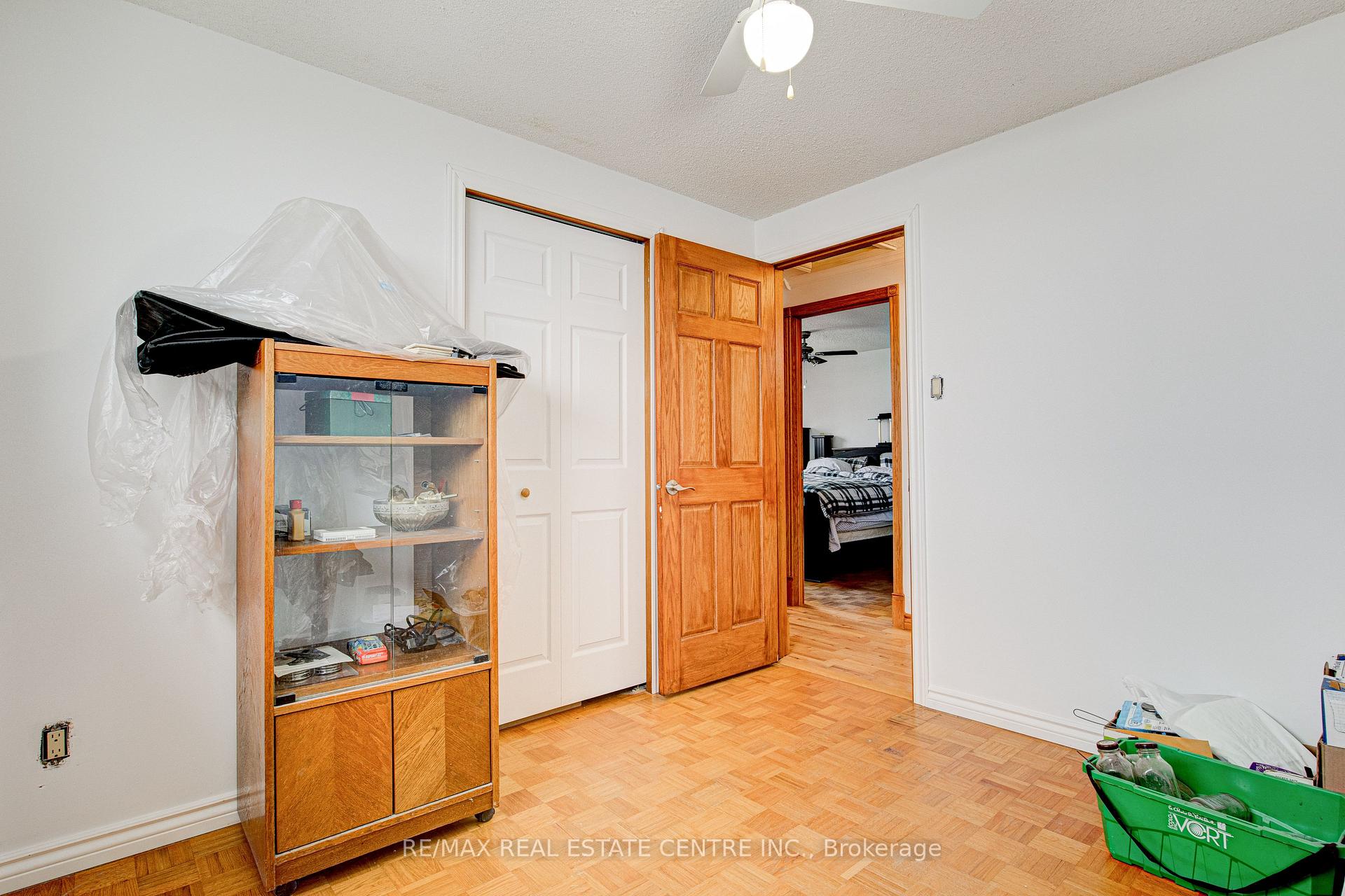 Photo 21 of 74 Elm Ridge Drive, Kitchener — HOMEH