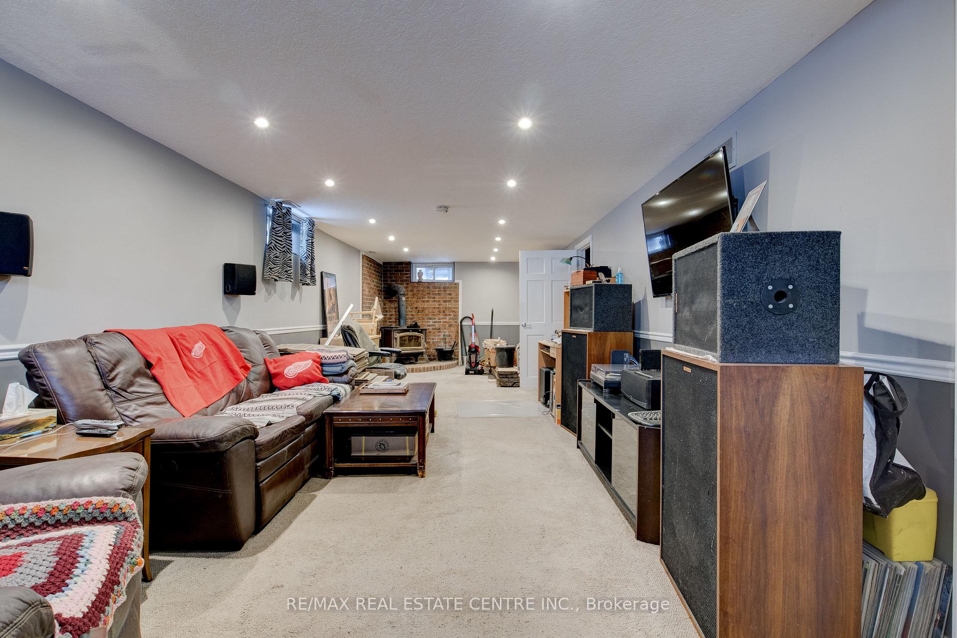 Photo 20 of 74 Elm Ridge Drive, Kitchener — HOMEH