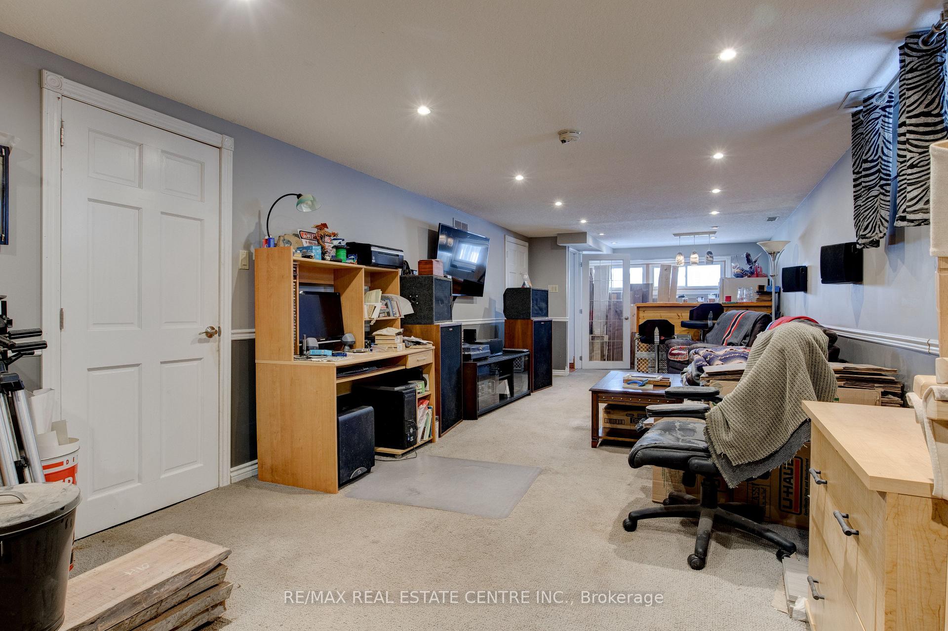 Photo 23 of 74 Elm Ridge Drive, Kitchener — HOMEH