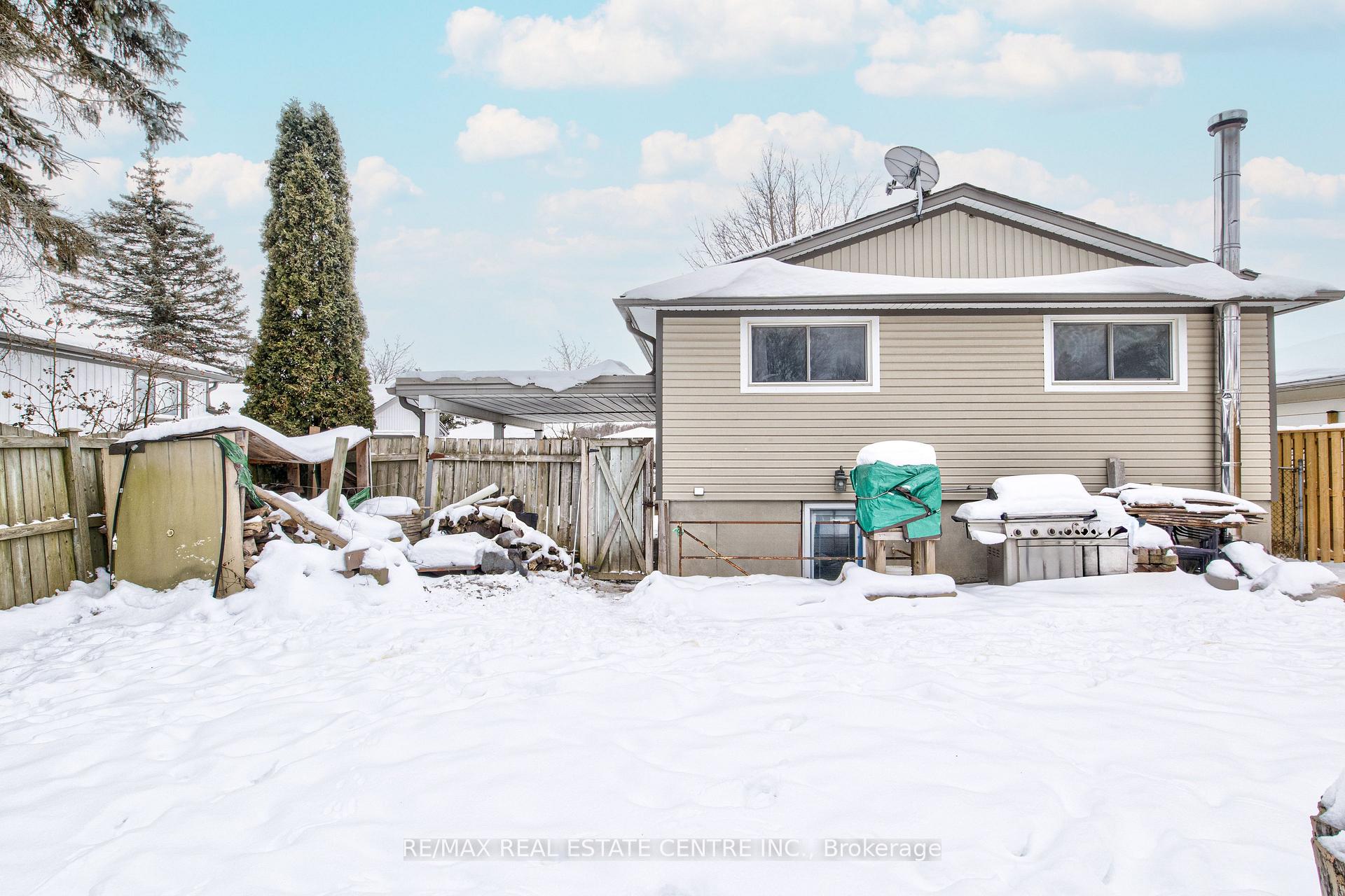 Photo 24 of 74 Elm Ridge Drive, Kitchener — HOMEH