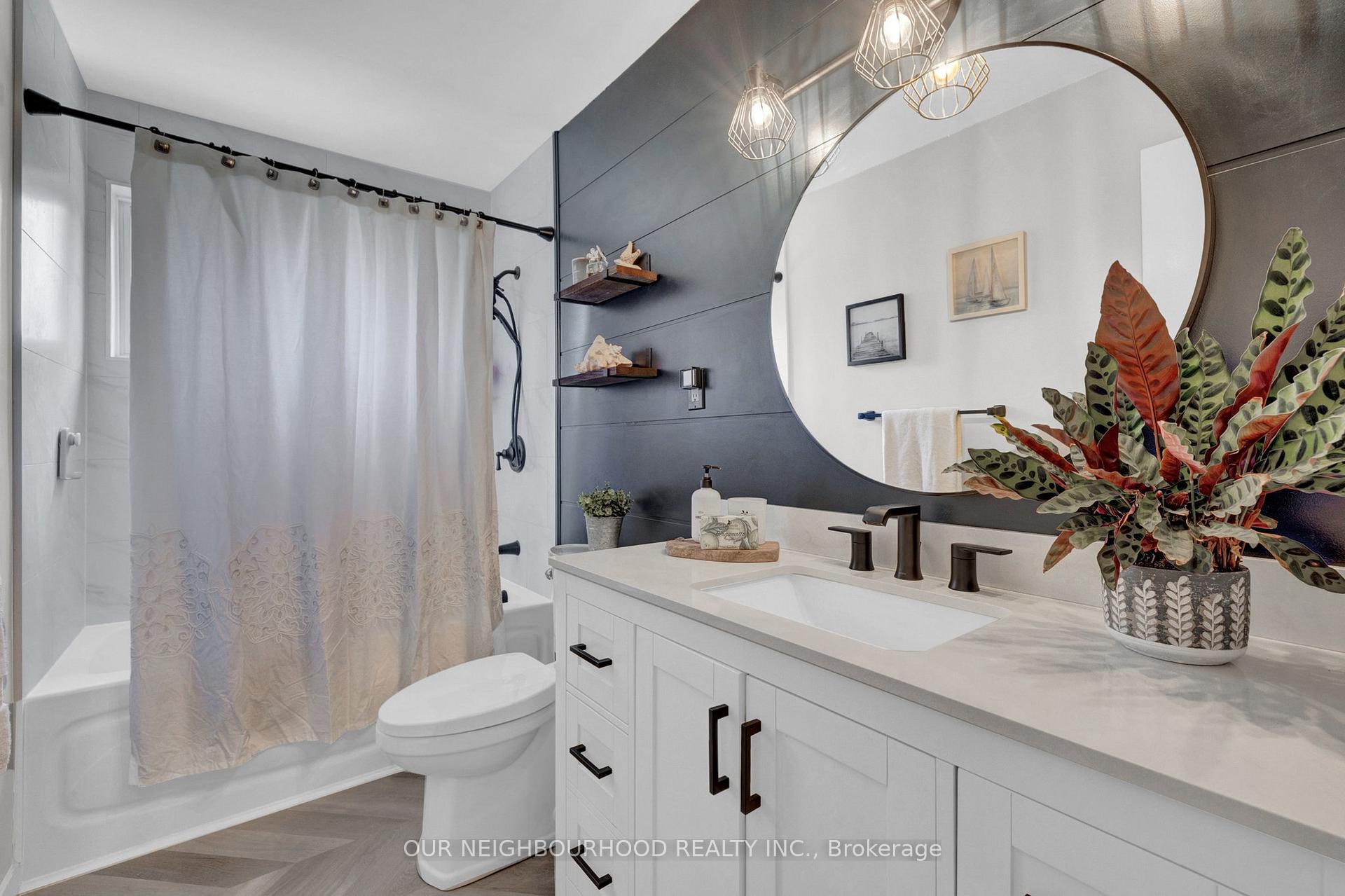 Photo 23 of 8 Chantel Court, Clarington, Bowmanville — HOMEH