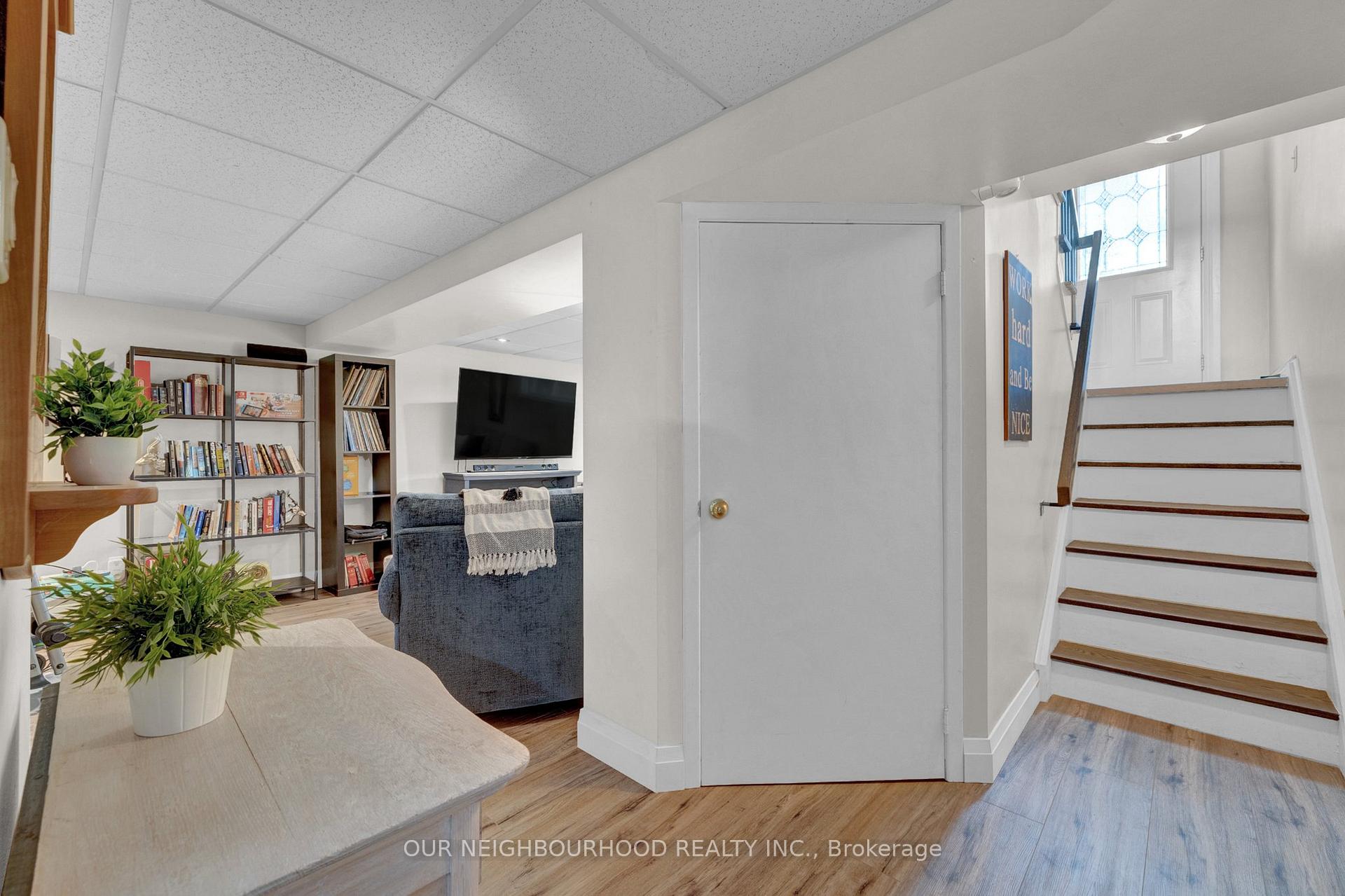 Photo 25 of 8 Chantel Court, Clarington, Bowmanville — HOMEH
