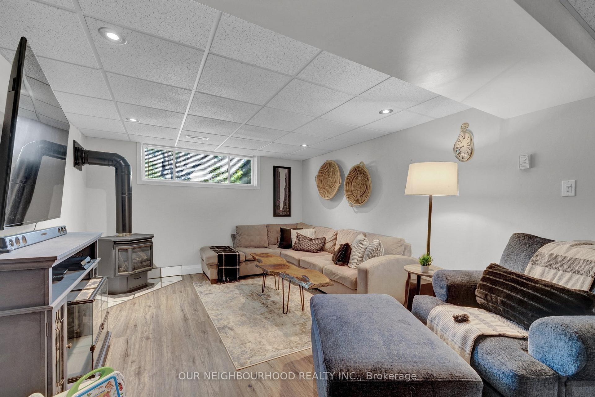 Photo 26 of 8 Chantel Court, Clarington, Bowmanville — HOMEH