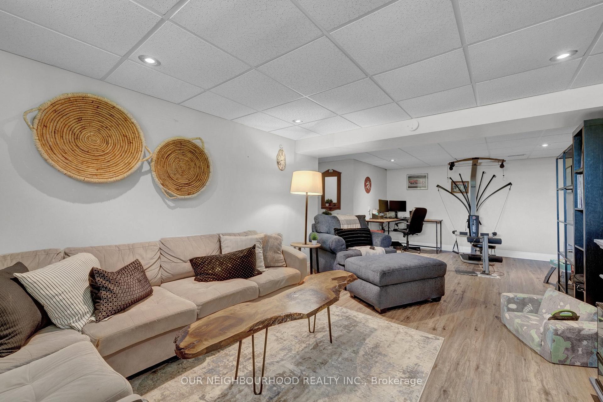 Photo 28 of 8 Chantel Court, Clarington, Bowmanville — HOMEH