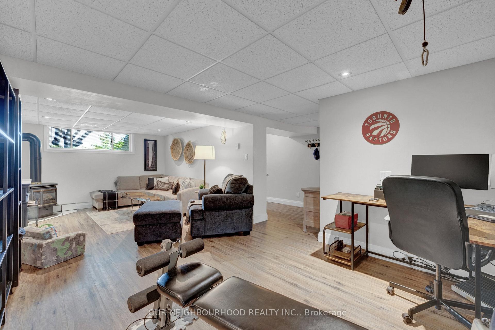 Photo 31 of 8 Chantel Court, Clarington, Bowmanville — HOMEH