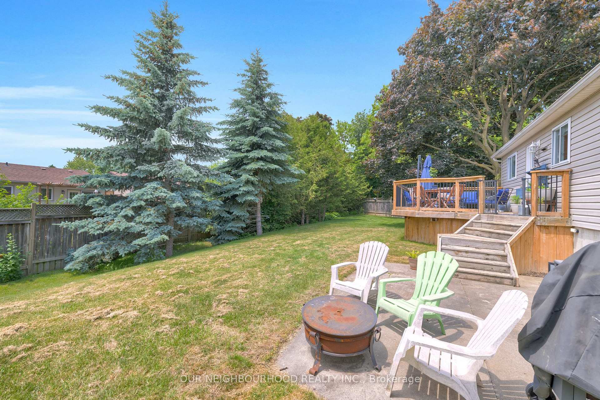 Photo 36 of 8 Chantel Court, Clarington, Bowmanville — HOMEH