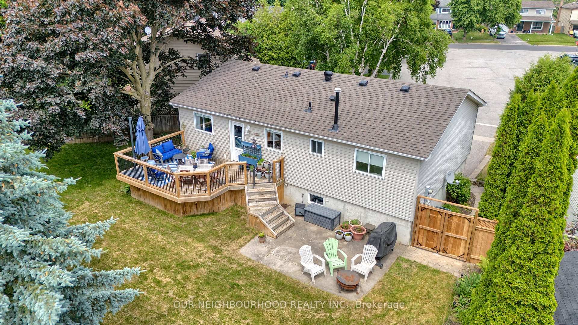 Photo 39 of 8 Chantel Court, Clarington, Bowmanville — HOMEH
