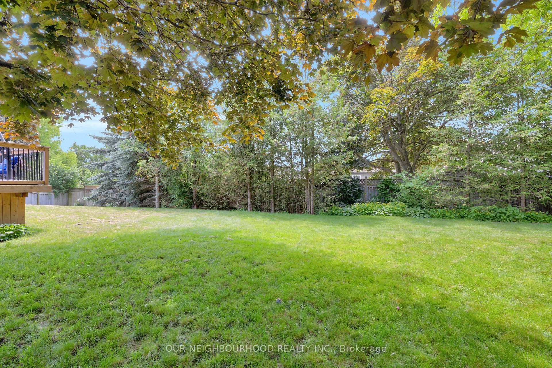 Photo 41 of 8 Chantel Court, Clarington, Bowmanville — HOMEH
