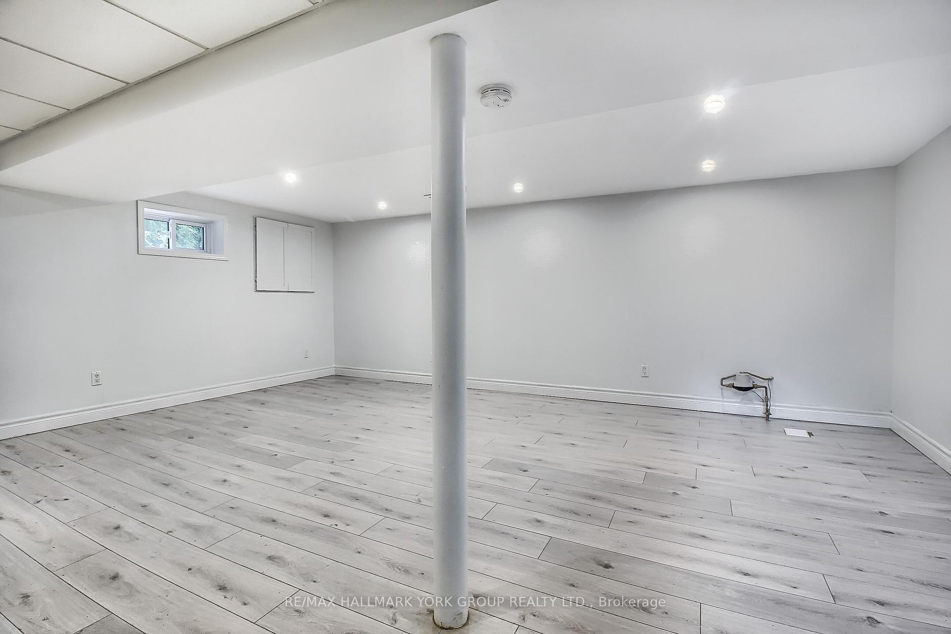 Photo 12 of Unit Basement, 37 Stoddart Drive, Aurora, Aurora Highlands — HOMEH