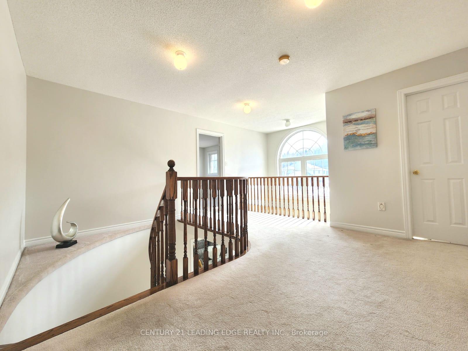 Photo 18 of 22 Grant's Way, Barrie, Ardagh — HOMEH