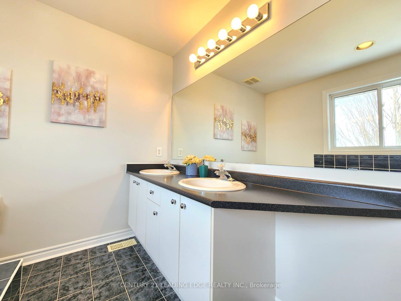 Photo 21 of 22 Grant's Way, Barrie, Ardagh — HOMEH