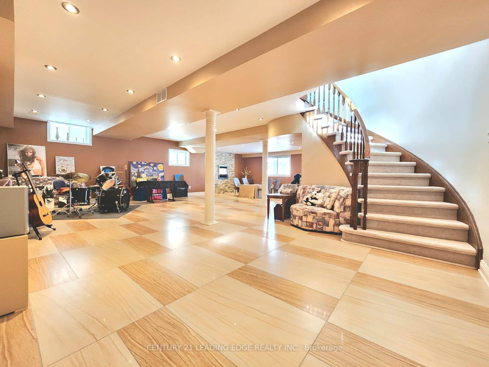 Photo 28 of 22 Grant's Way, Barrie, Ardagh — HOMEH