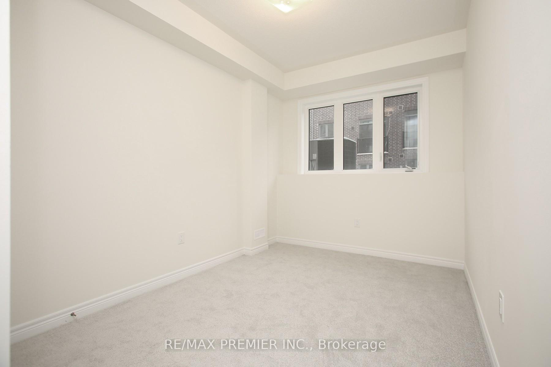 Photo 8 of 81 Kinloss Street, Vaughan, Kleinburg — HOMEH