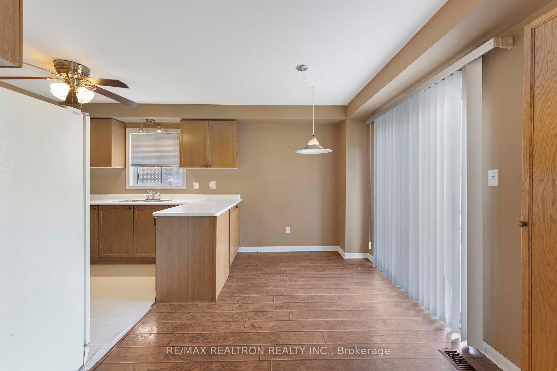 Photo 7 of 34 Aikens Crescent, Barrie, Holly — HOMEH