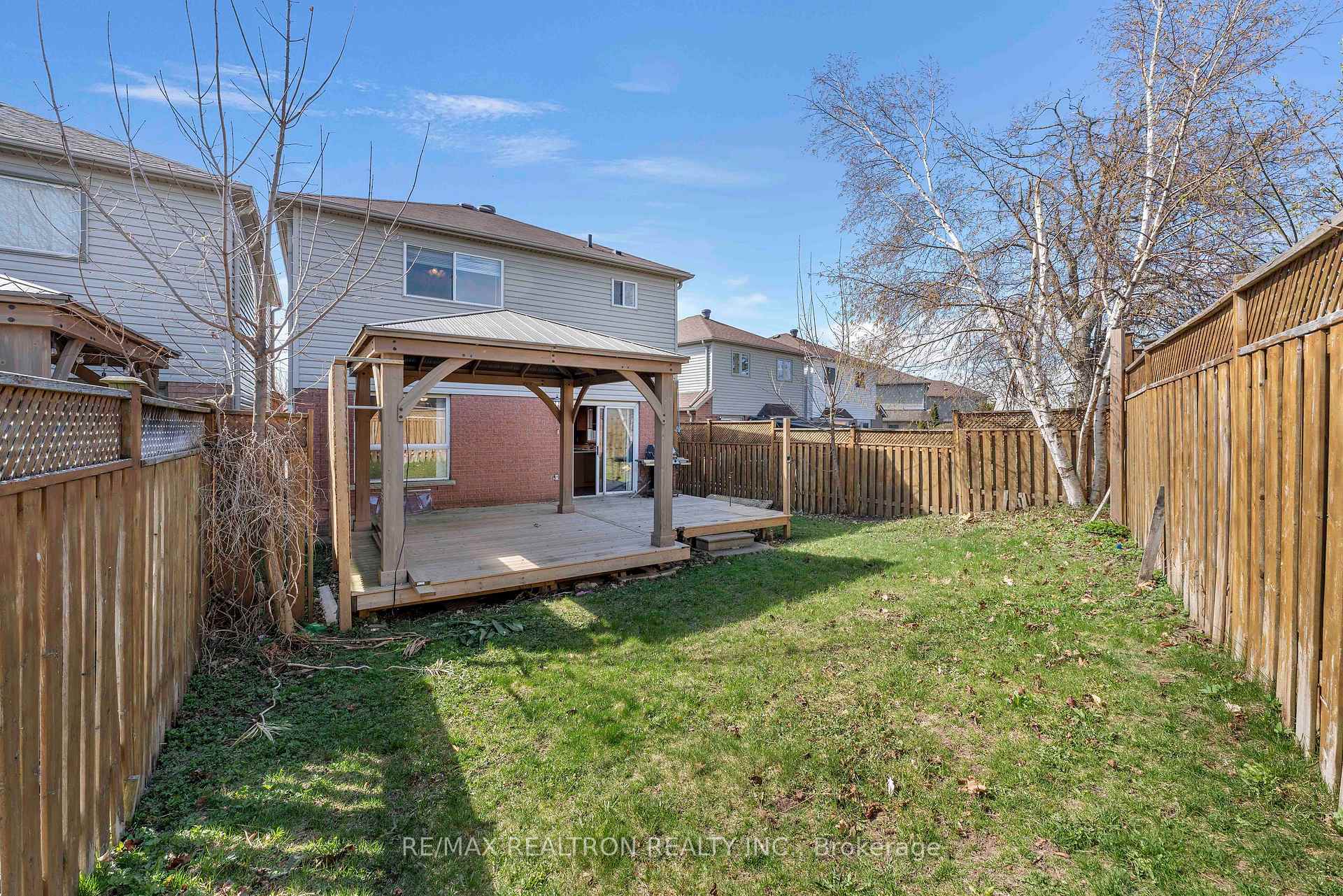Photo 28 of 34 Aikens Crescent, Barrie, Holly — HOMEH