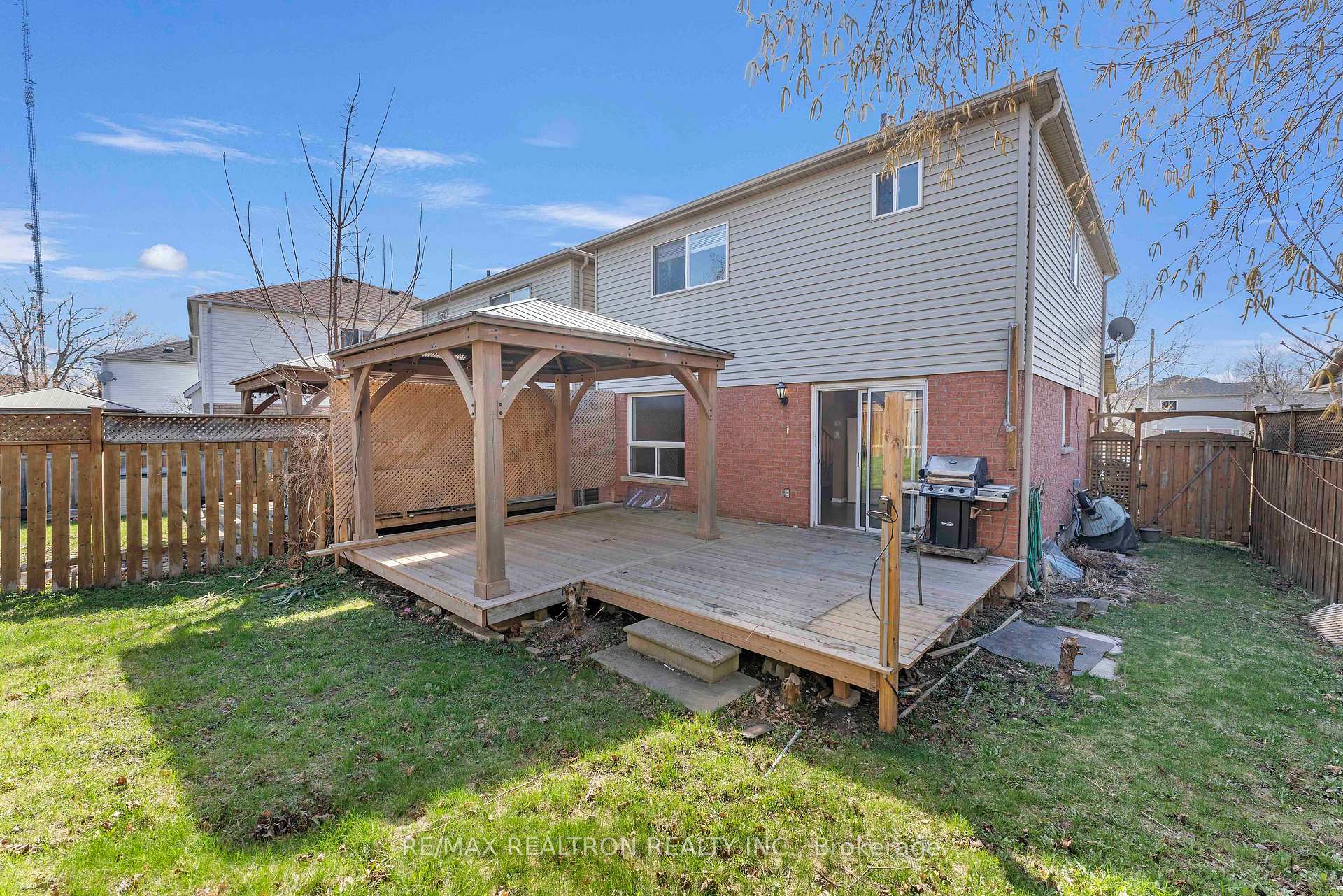 Photo 19 of 34 Aikens Crescent, Barrie, Holly — HOMEH