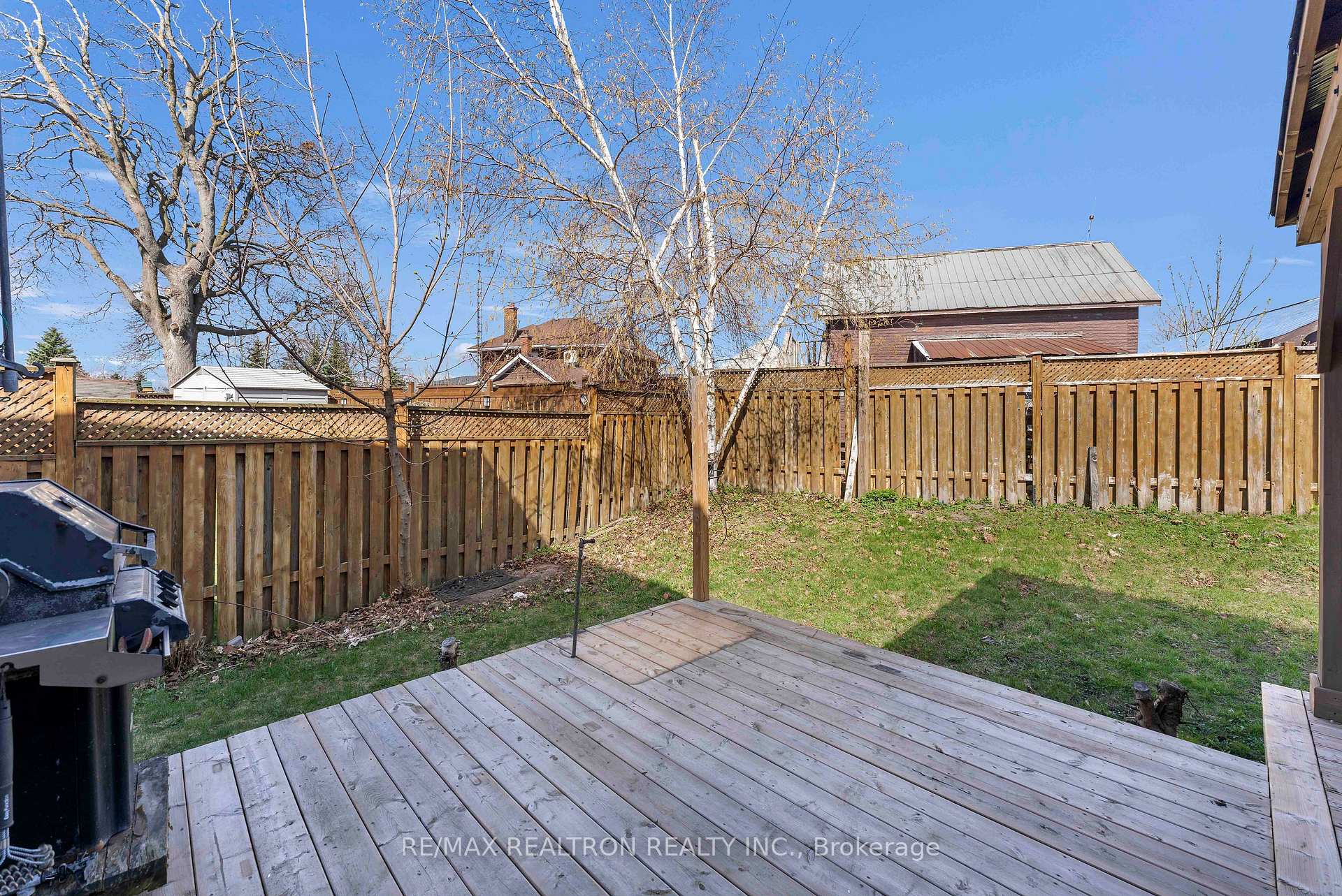 Photo 36 of 34 Aikens Crescent, Barrie, Holly — HOMEH