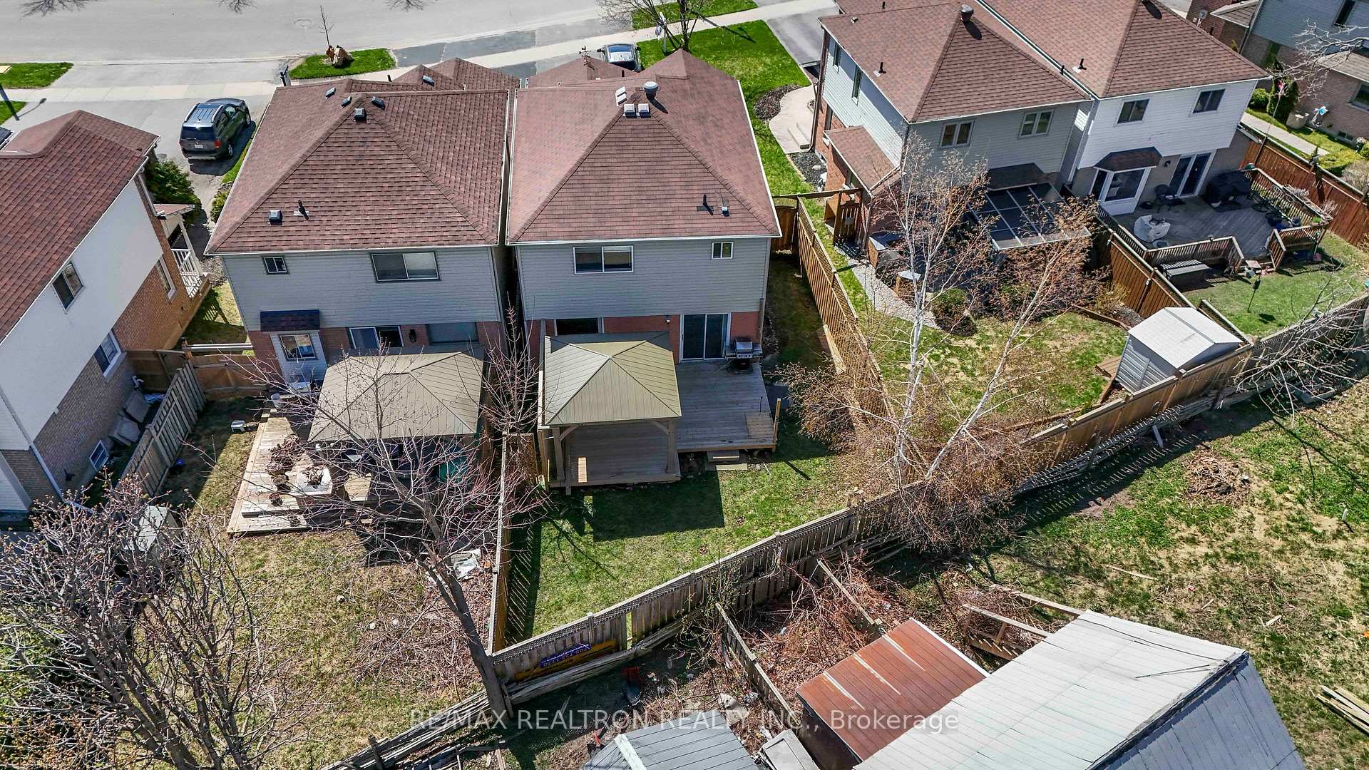 Photo 30 of 34 Aikens Crescent, Barrie, Holly — HOMEH