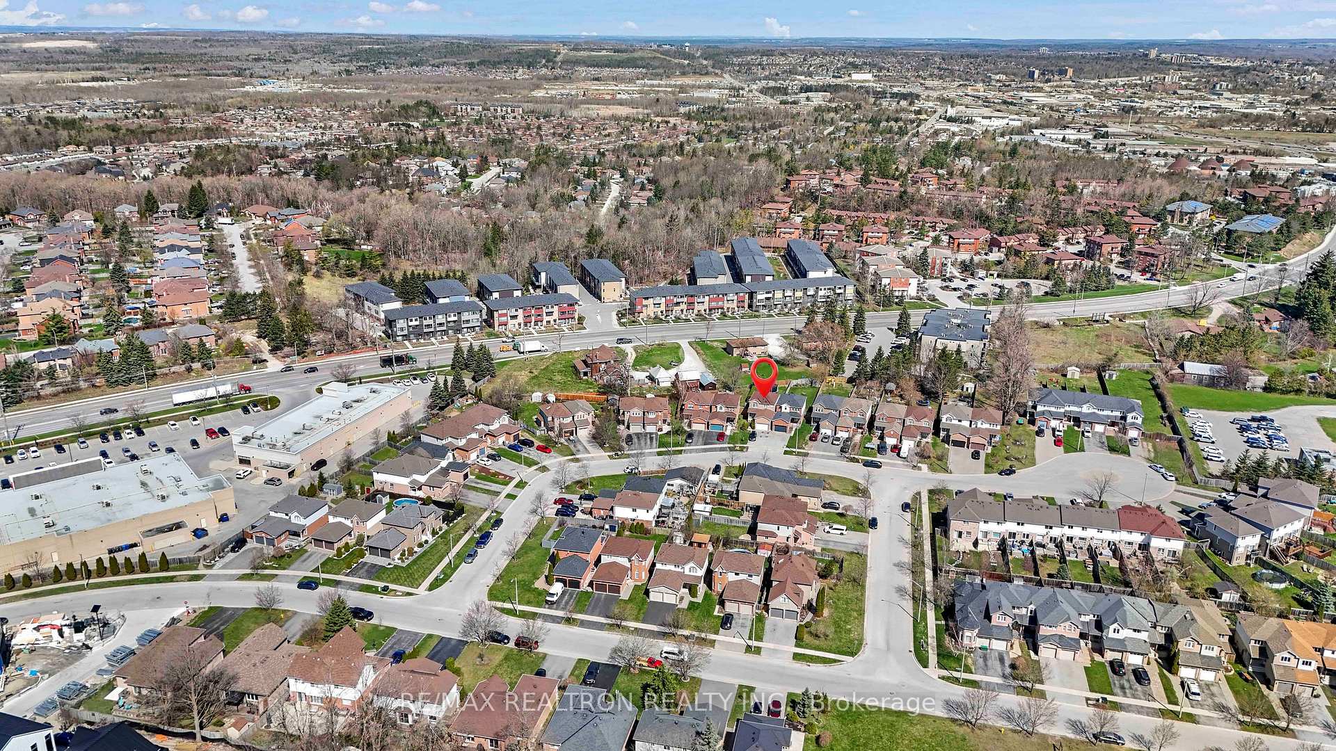 Photo 20 of 34 Aikens Crescent, Barrie, Holly — HOMEH