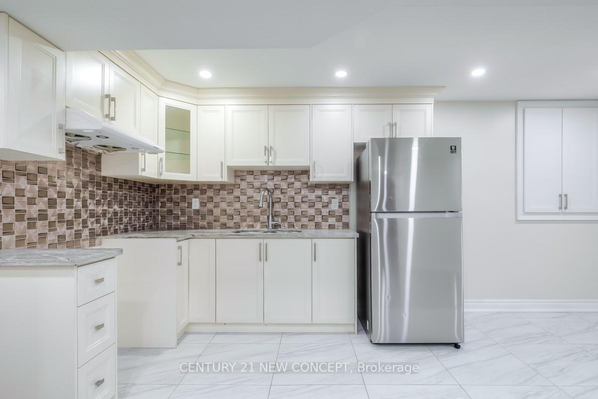 Photo 2 of Unit Bsmt, 1605 Seguin Square, Pickering, Amberlea — HOMEH