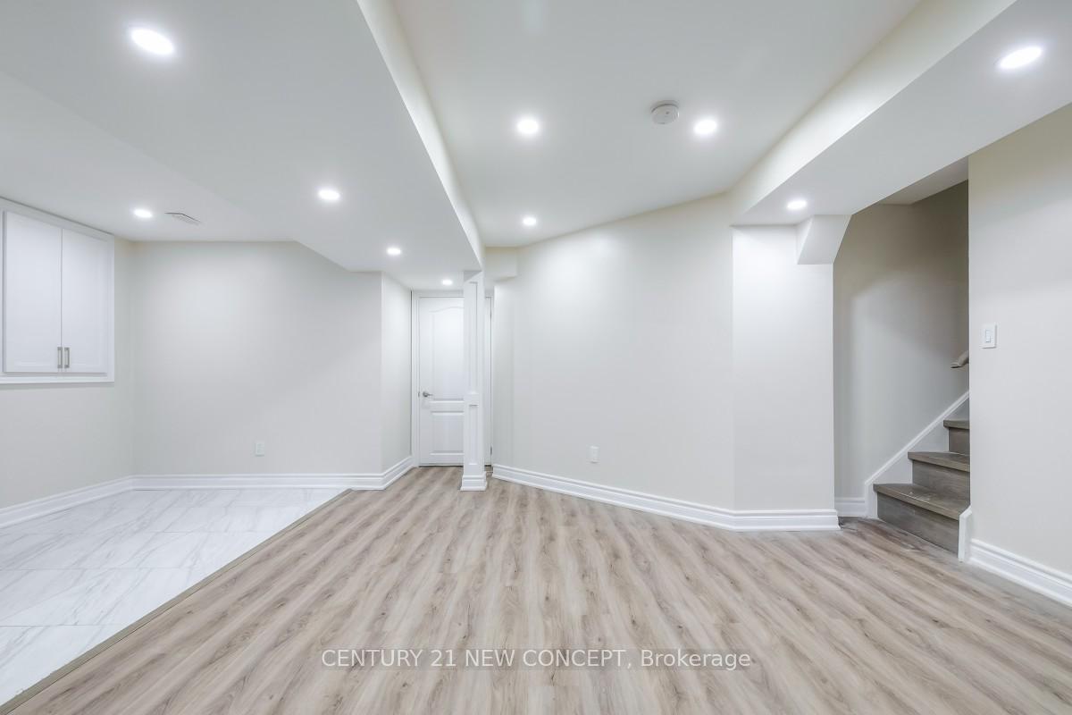 Photo 6 of Unit Bsmt, 1605 Seguin Square, Pickering, Amberlea — HOMEH