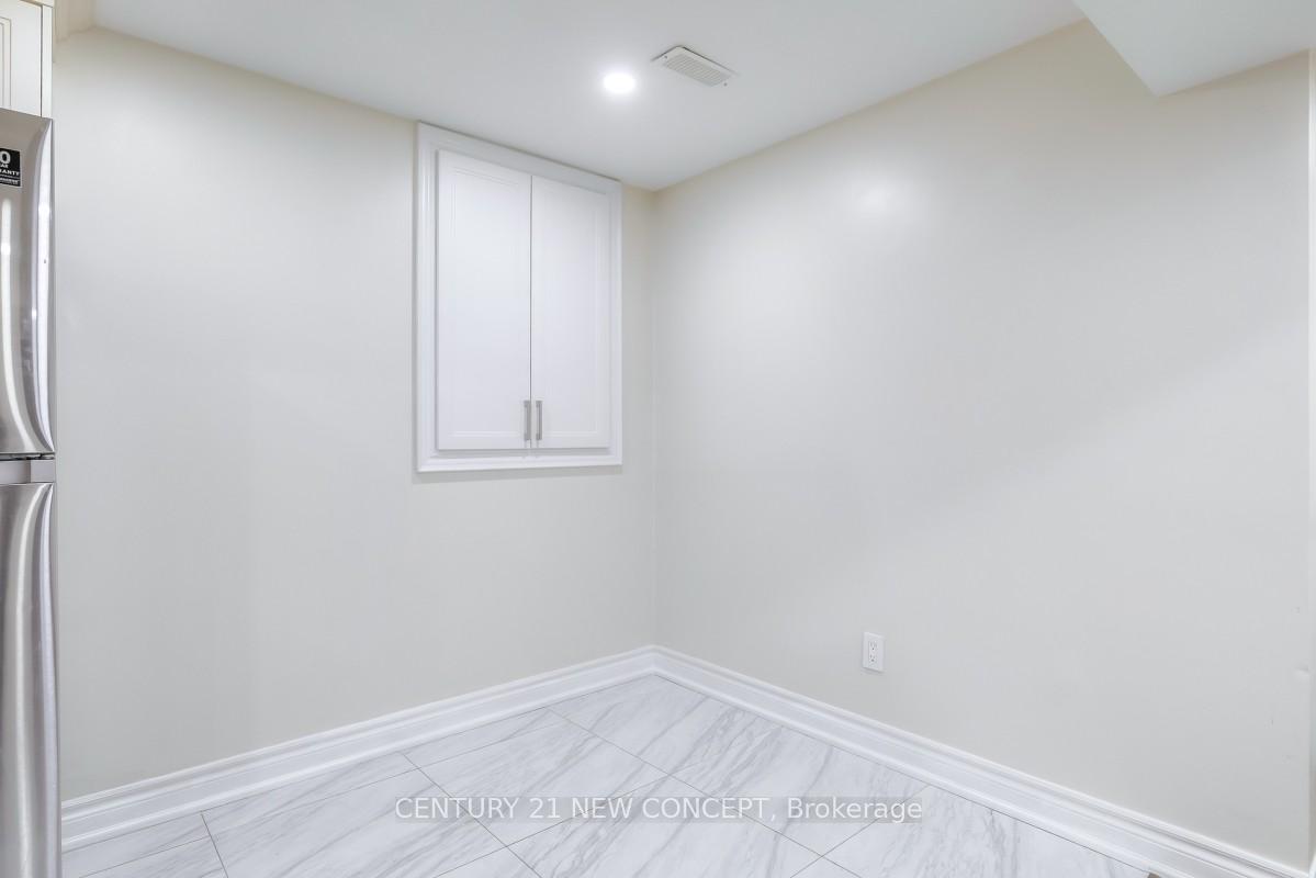 Photo 7 of Unit Bsmt, 1605 Seguin Square, Pickering, Amberlea — HOMEH