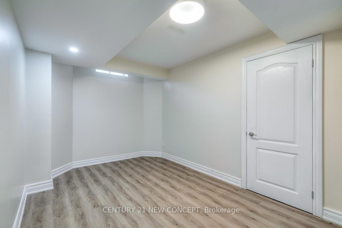 Photo 16 of Unit Bsmt, 1605 Seguin Square, Pickering, Amberlea — HOMEH