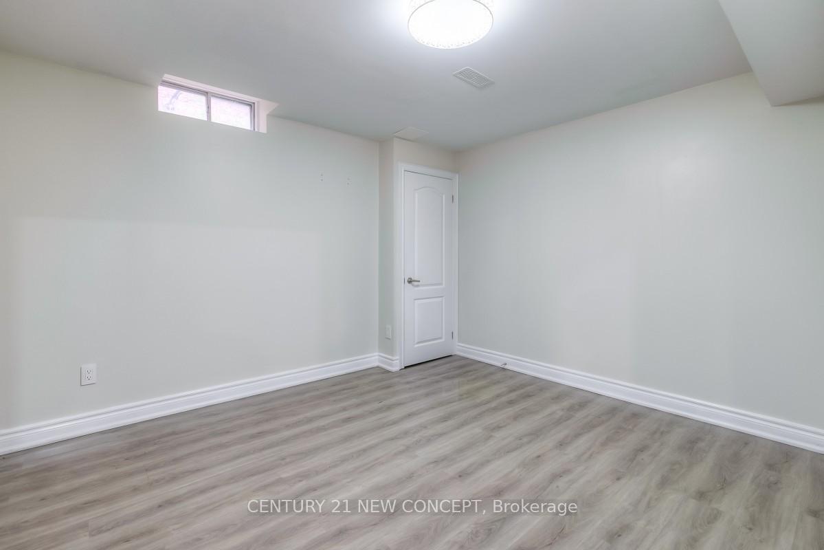 Photo 8 of Unit Bsmt, 1605 Seguin Square, Pickering, Amberlea — HOMEH
