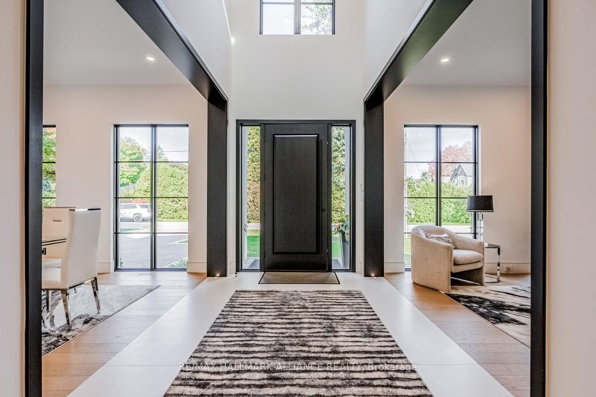 Photo 5 of 348 Winston Road, Oakville, West — HOMEH