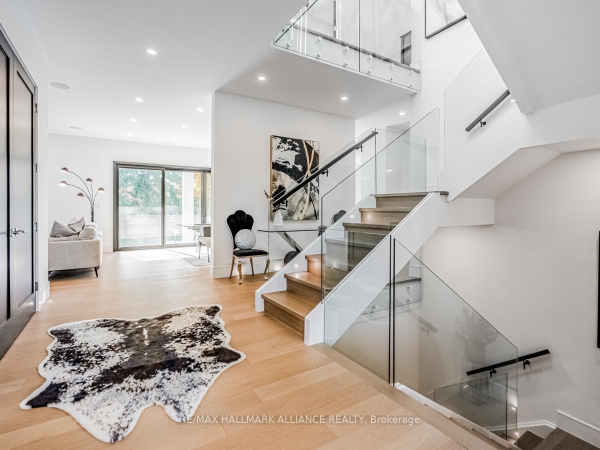 Photo 3 of 348 Winston Road, Oakville, West — HOMEH