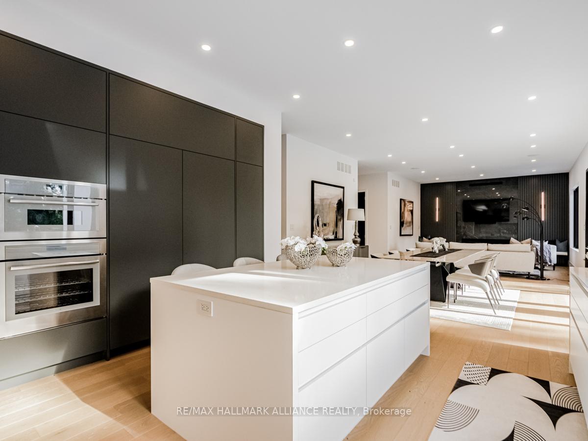 Photo 12 of 348 Winston Road, Oakville, West — HOMEH