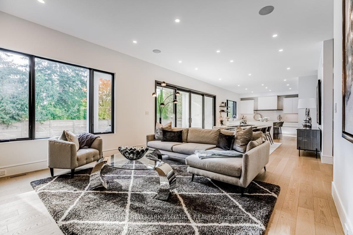 Photo 17 of 348 Winston Road, Oakville, West — HOMEH