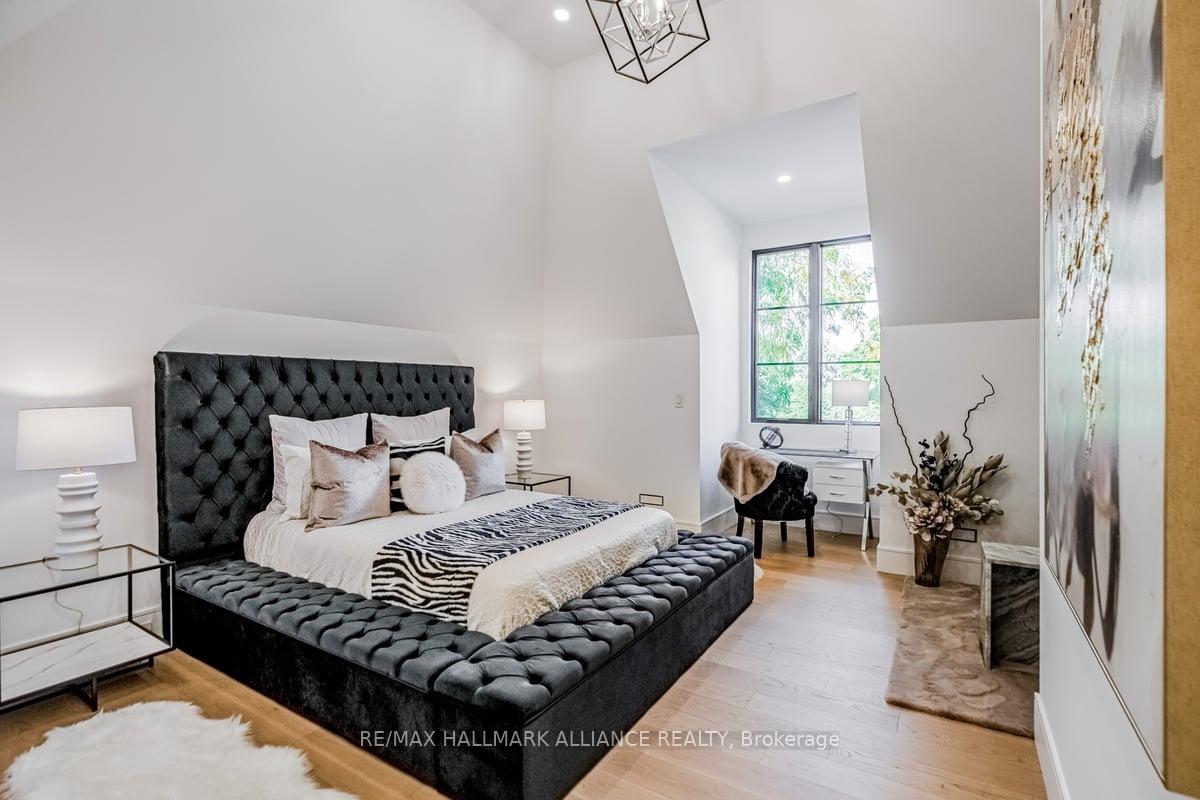 Photo 32 of 348 Winston Road, Oakville, West — HOMEH