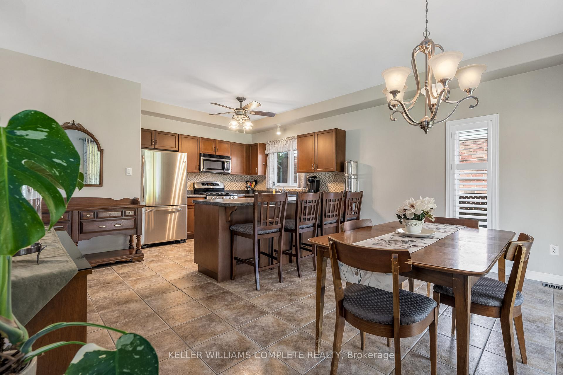 Photo 20 of 72 Windwood Drive, Hamilton, Binbrook — HOMEH