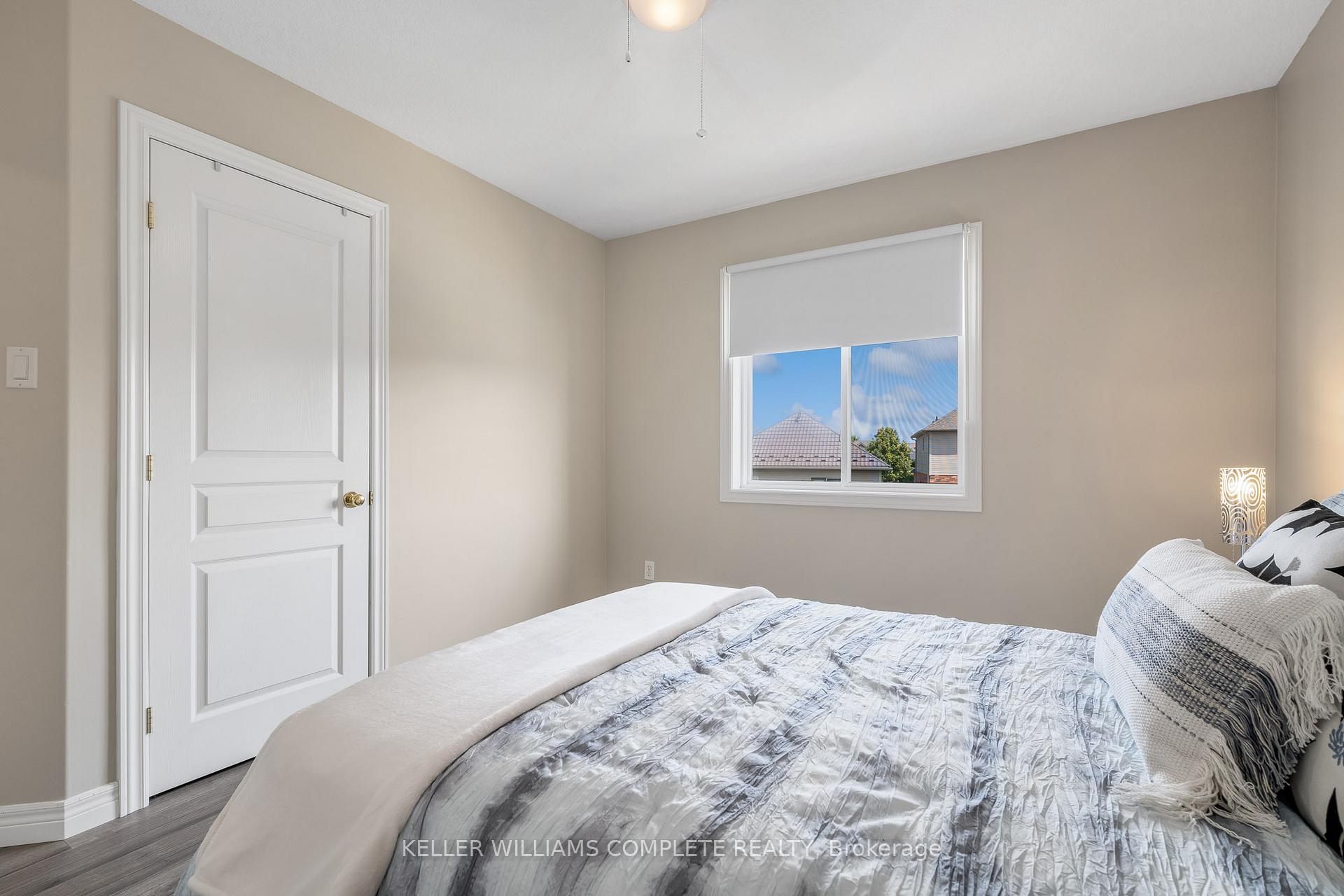 Photo 6 of 72 Windwood Drive, Hamilton, Binbrook — HOMEH