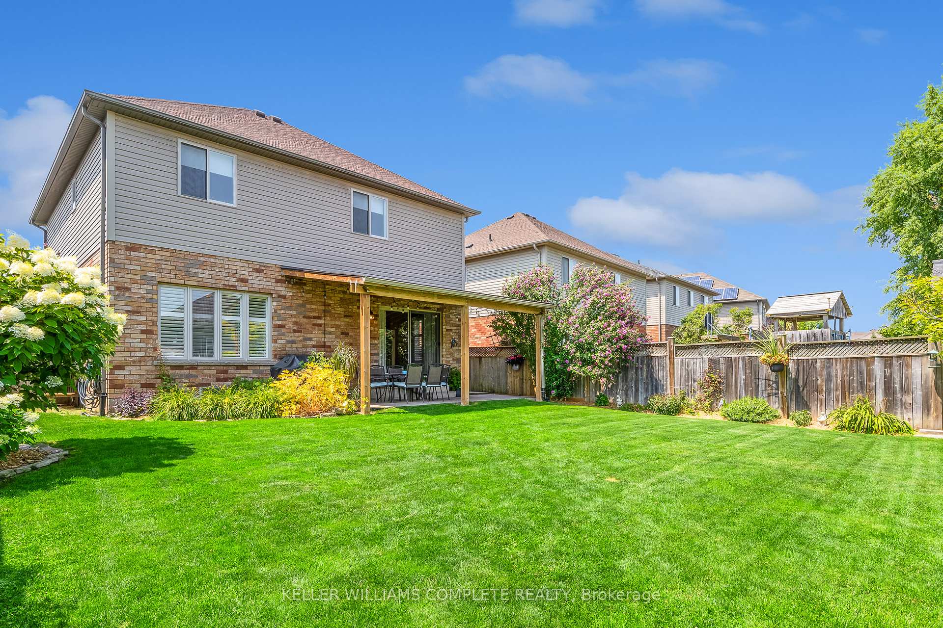 Photo 38 of 72 Windwood Drive, Hamilton, Binbrook — HOMEH