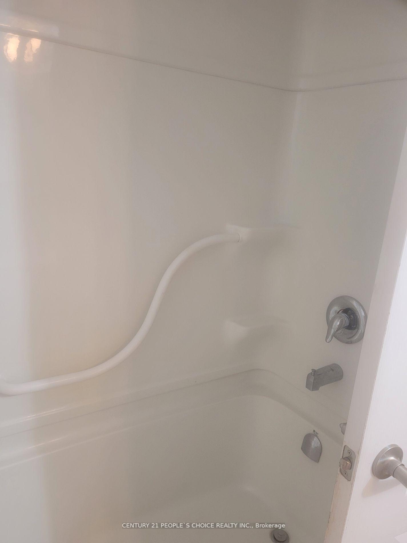 Photo 6 of Unit Bsmt, 61 William Paddison Drive, Barrie, Georgian Drive — HOMEH