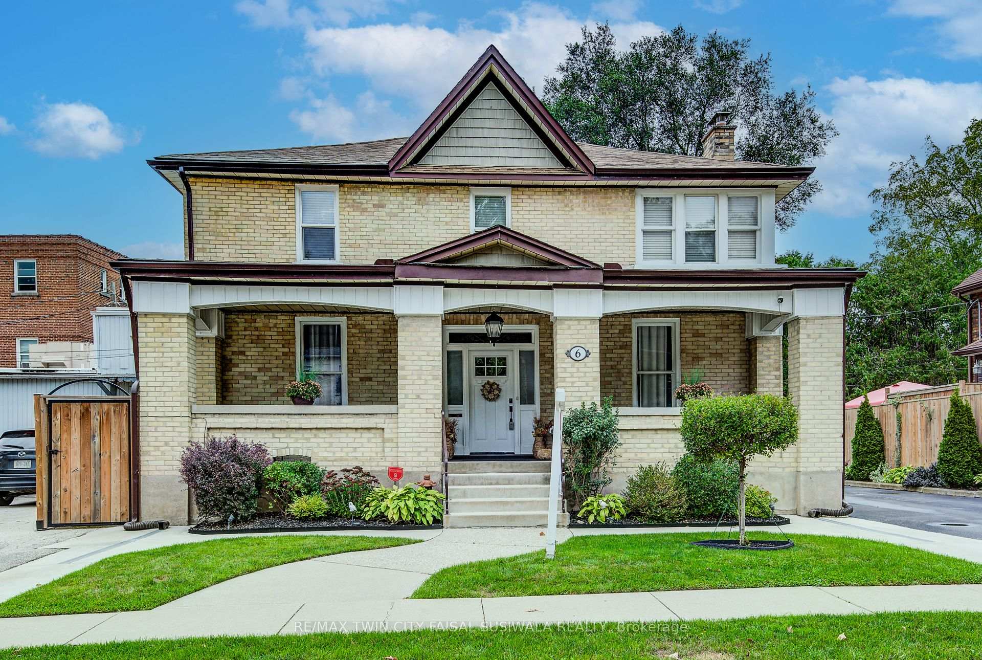 Front of 6 Oak Street