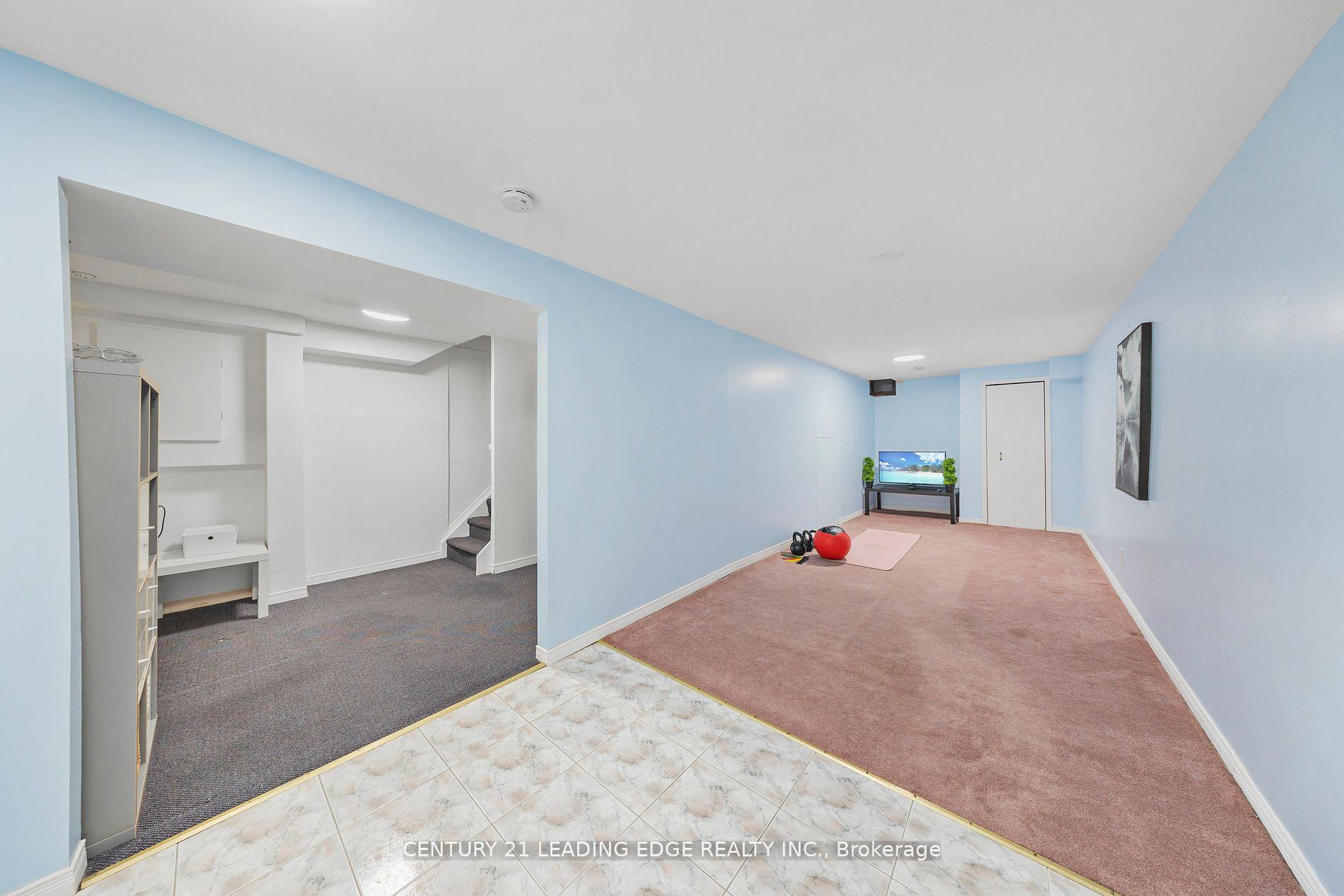 Photo 40 of 47 Peachtree Place, Vaughan, Glen Shields — HOMEH