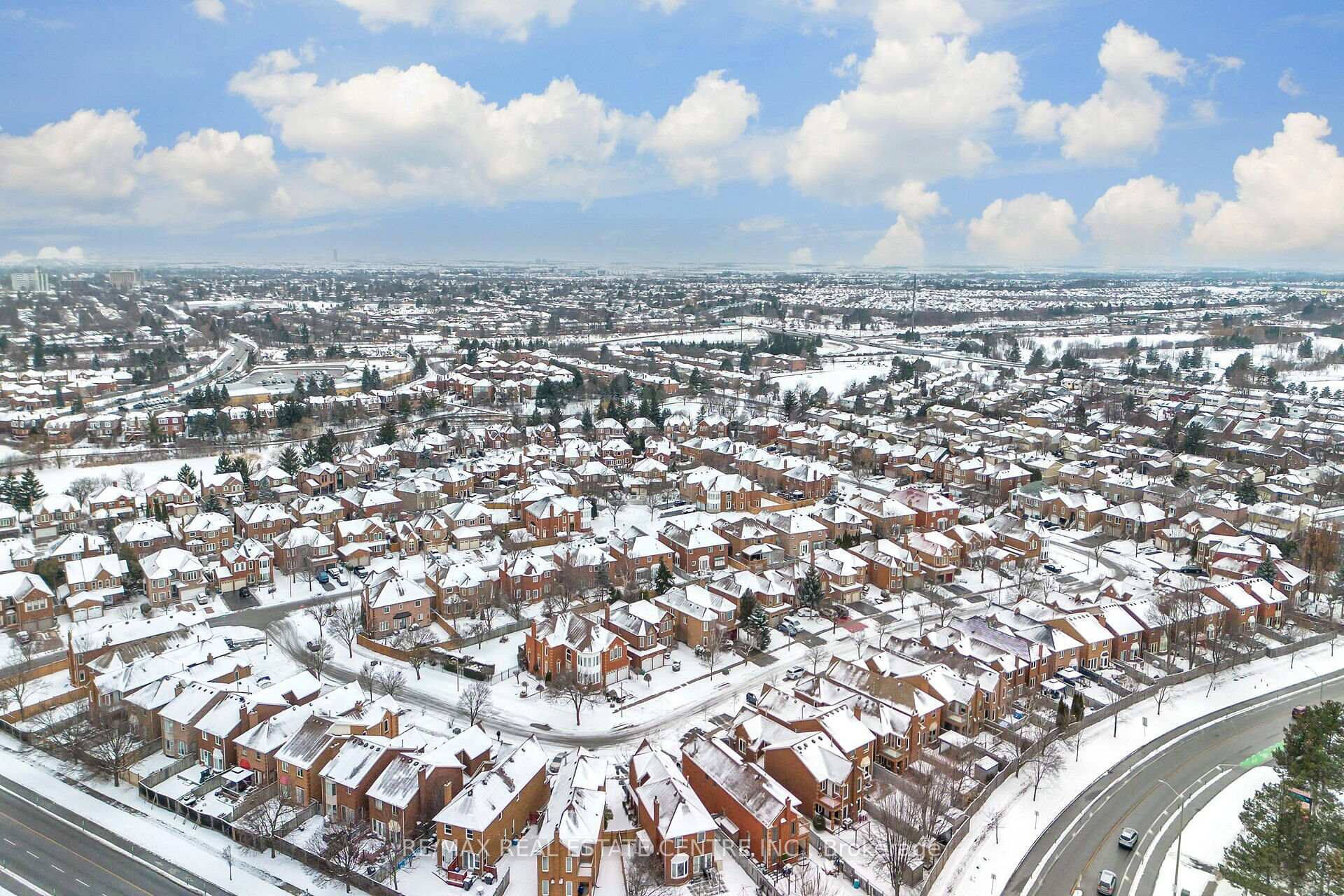 Photo 17 of 63 Leeward Drive, Brampton, Westgate — HOMEH
