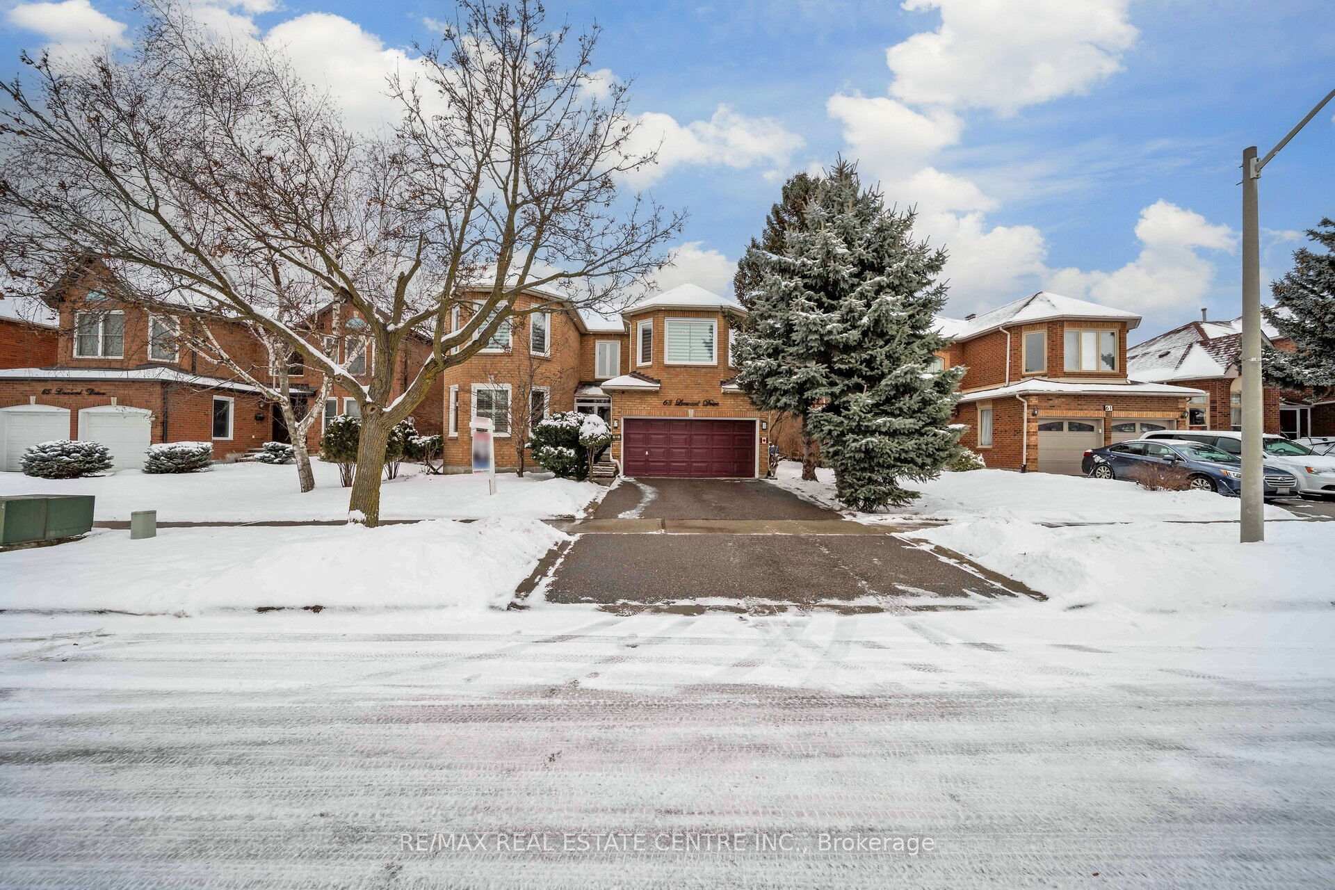 Photo 20 of 63 Leeward Drive, Brampton, Westgate — HOMEH