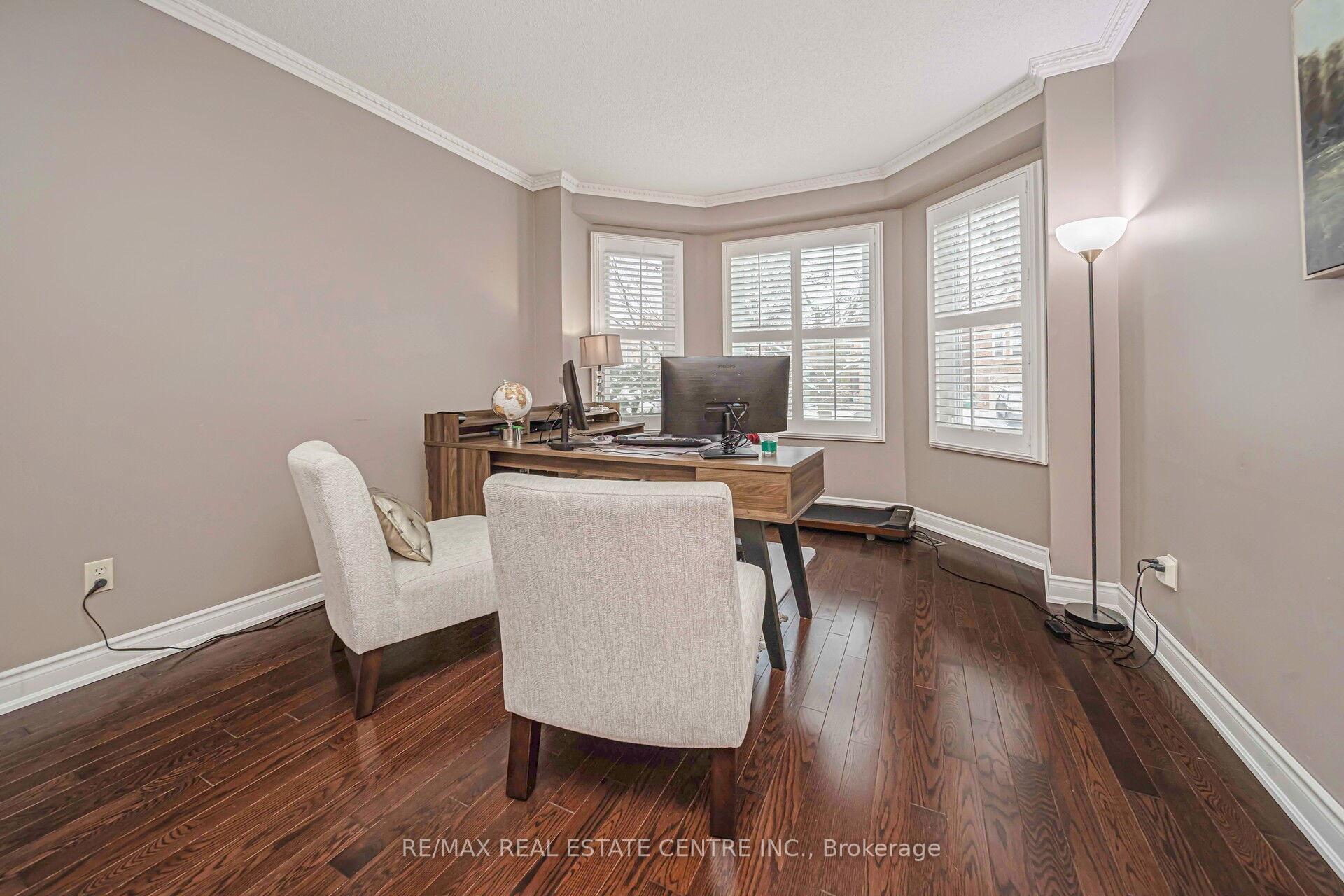 Photo 16 of 63 Leeward Drive, Brampton, Westgate — HOMEH