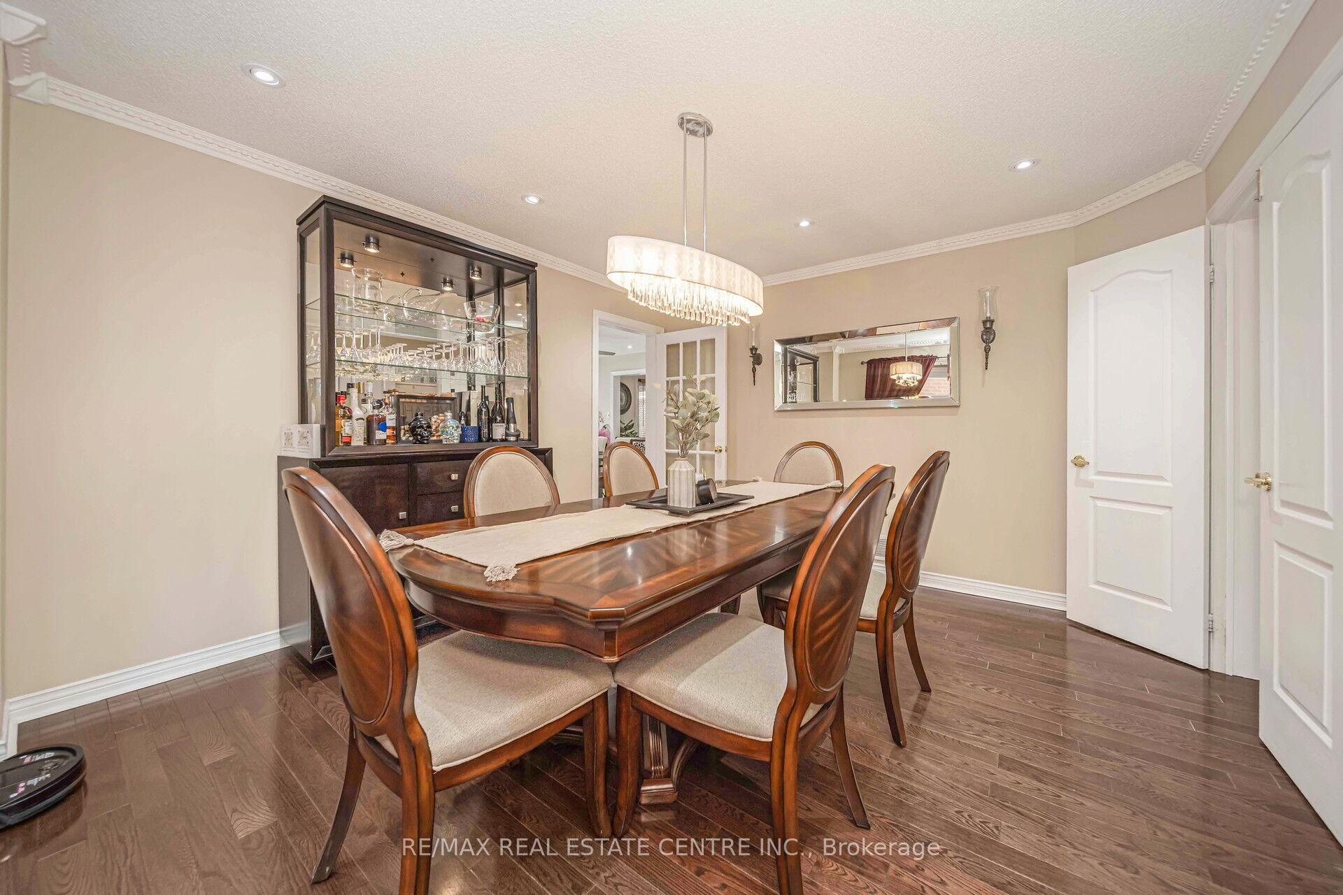 Photo 50 of 63 Leeward Drive, Brampton, Westgate — HOMEH