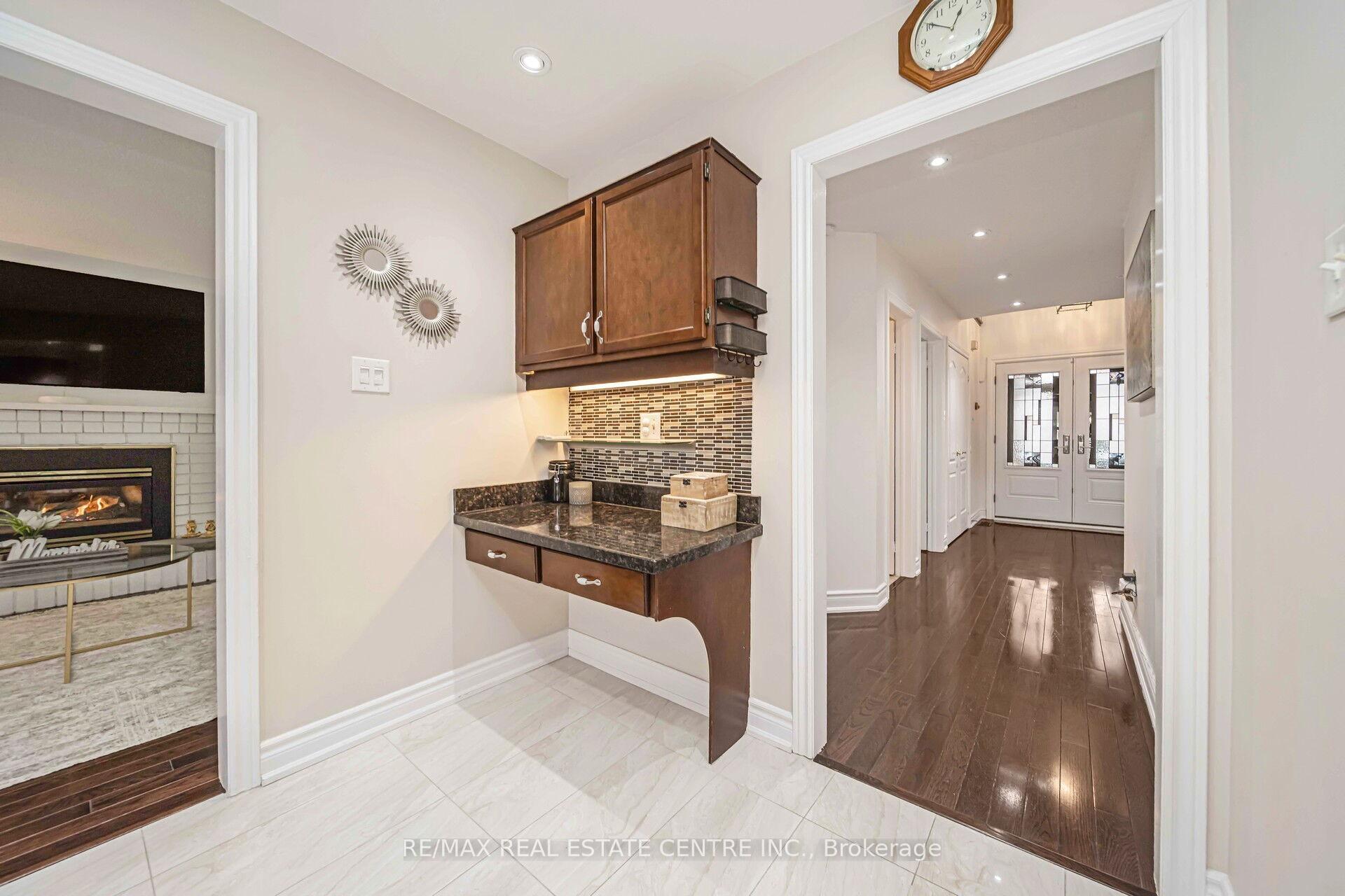 Photo 34 of 63 Leeward Drive, Brampton, Westgate — HOMEH