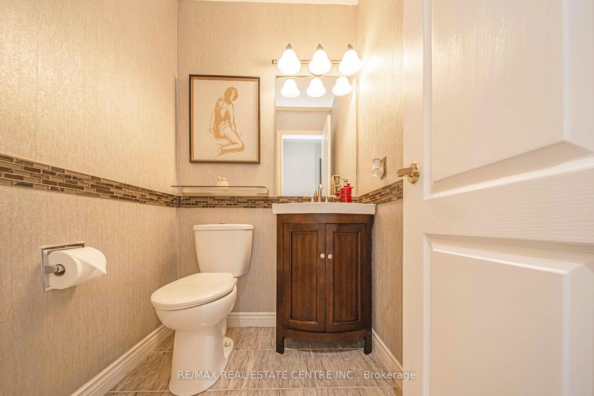 Photo 37 of 63 Leeward Drive, Brampton, Westgate — HOMEH