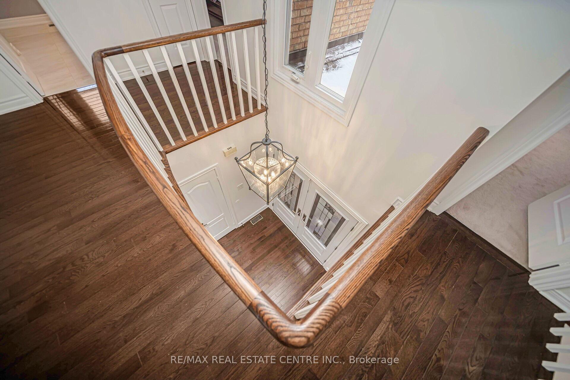 Photo 44 of 63 Leeward Drive, Brampton, Westgate — HOMEH