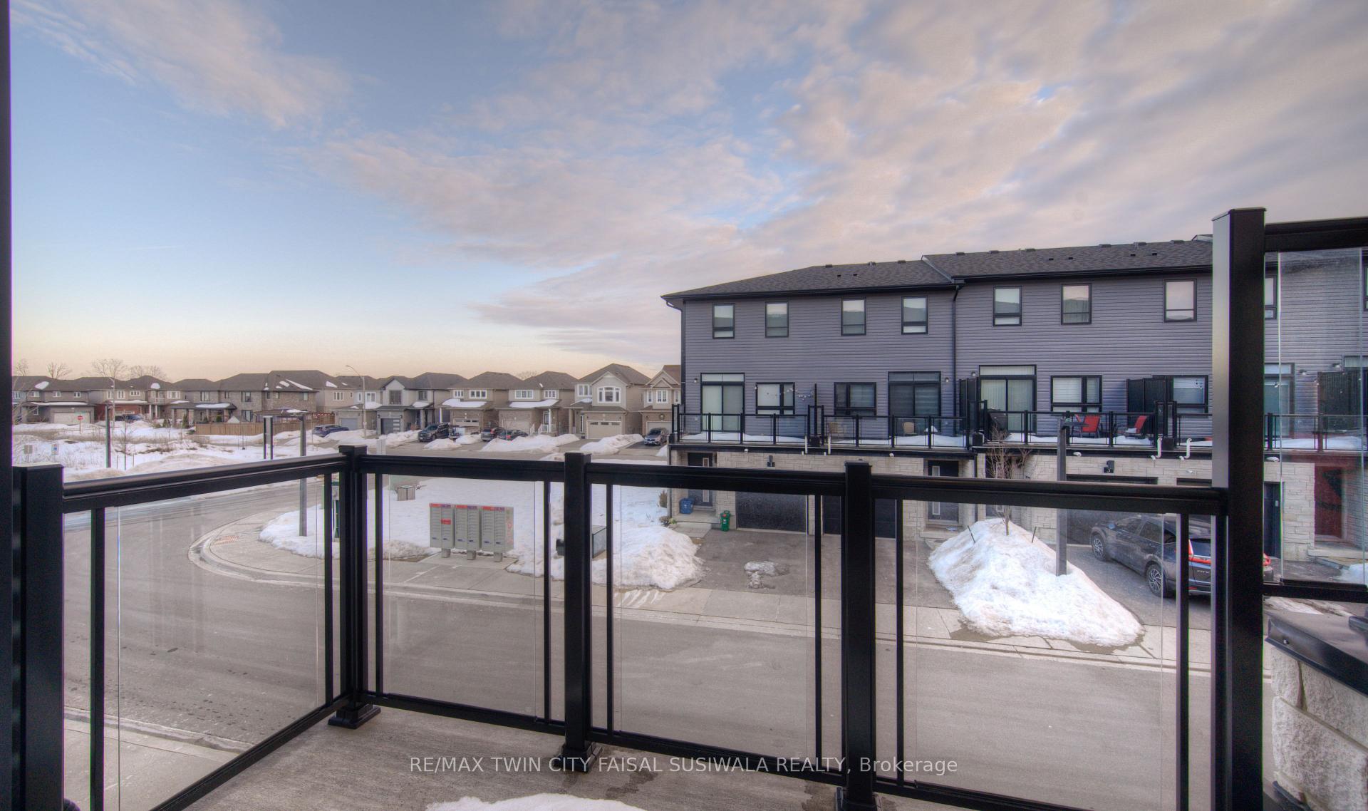 Photo 2 of Unit 32, 51 Sparrow Avenue, Cambridge — HOMEH