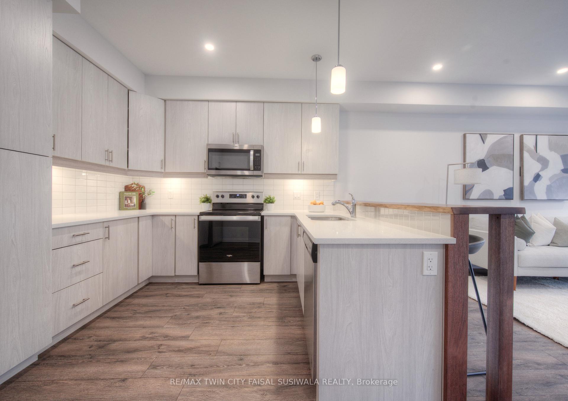 Photo 3 of Unit 32, 51 Sparrow Avenue, Cambridge — HOMEH