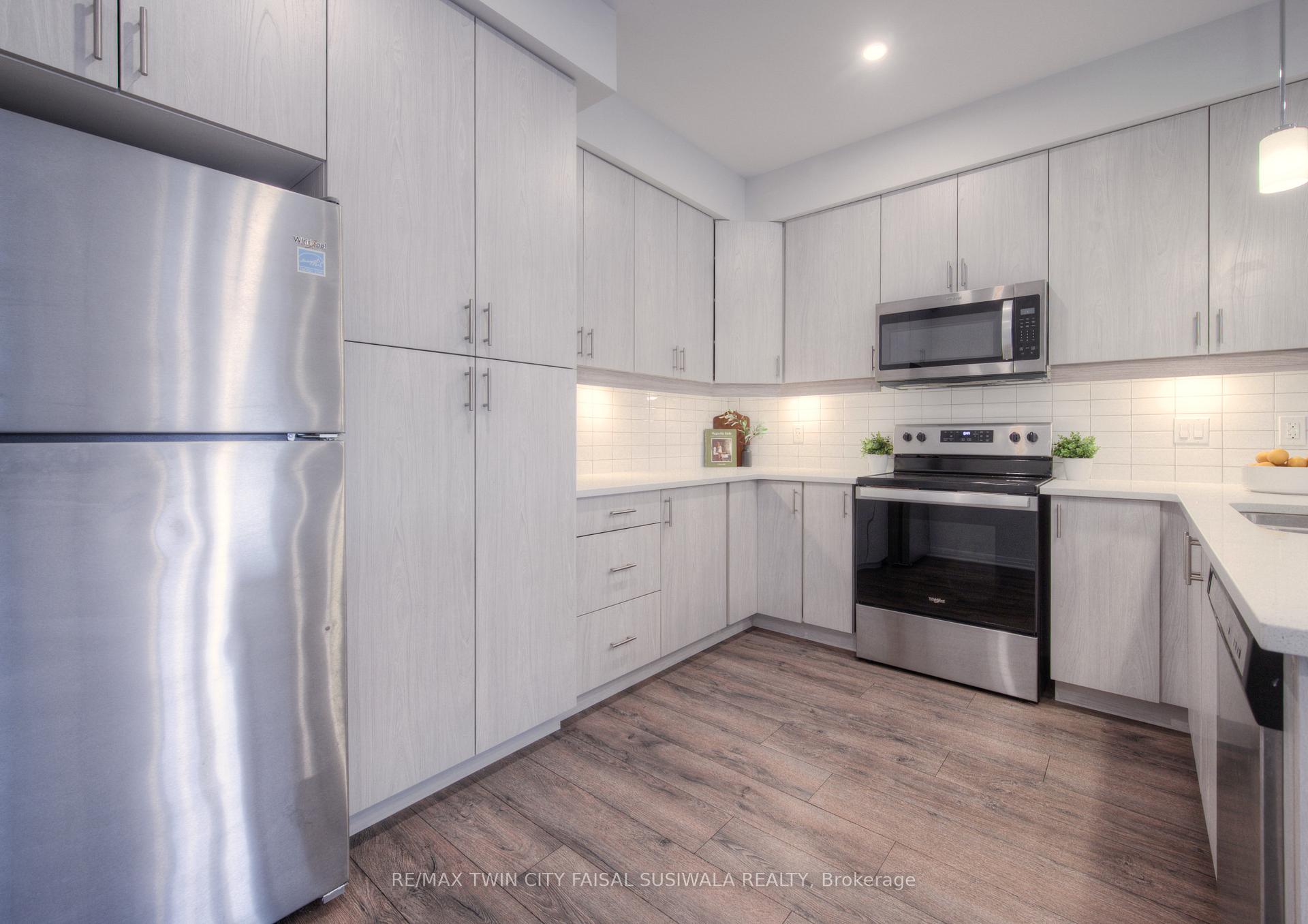 Photo 5 of Unit 32, 51 Sparrow Avenue, Cambridge — HOMEH